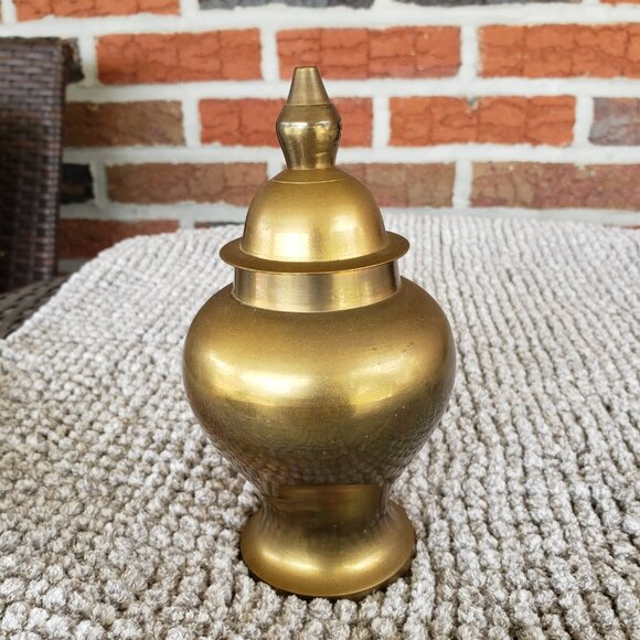 Cute Vintage Small Brass Urn - Picture 7 of 8